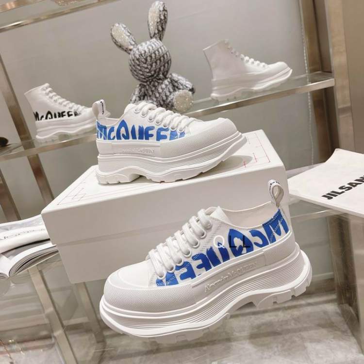 Picture of Alexander McQueen Shoes _SKUAlexanderMcQueensz35-45MK0416454